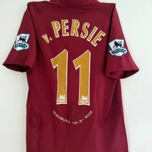 Celebrate Arsenal’s historic final season at Highbury with this 2005/06 Home Shirt, beautifully signed by Robin van Persie at a private session in Rotterdam, August 2025. Van Persie was a rising star in Arsène Wenger’s squad that season, playing alongside club icons Thierry Henry and Dennis Bergkamp. This shirt is a true slice of Arsenal history. ✔️ Rare shirt from the Highbury farewell campaign ✔️ Signed clearly by RvP ✔️ Exact video proof of signing included ✔️ Comes with official COA An incredible collectible for any Arsenal fan or Premier League enthusiast.