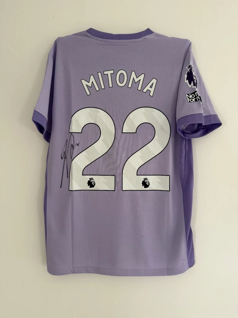 Kaoru Mitoma Brighton Signed Shirt